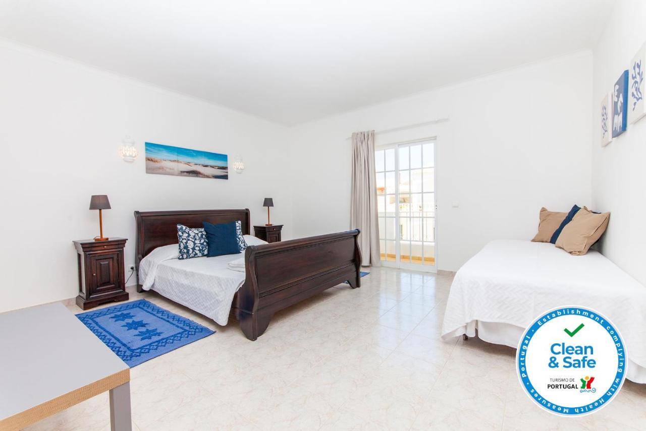 Q - Casa Do Topo Guesthouse Lagos Room photo