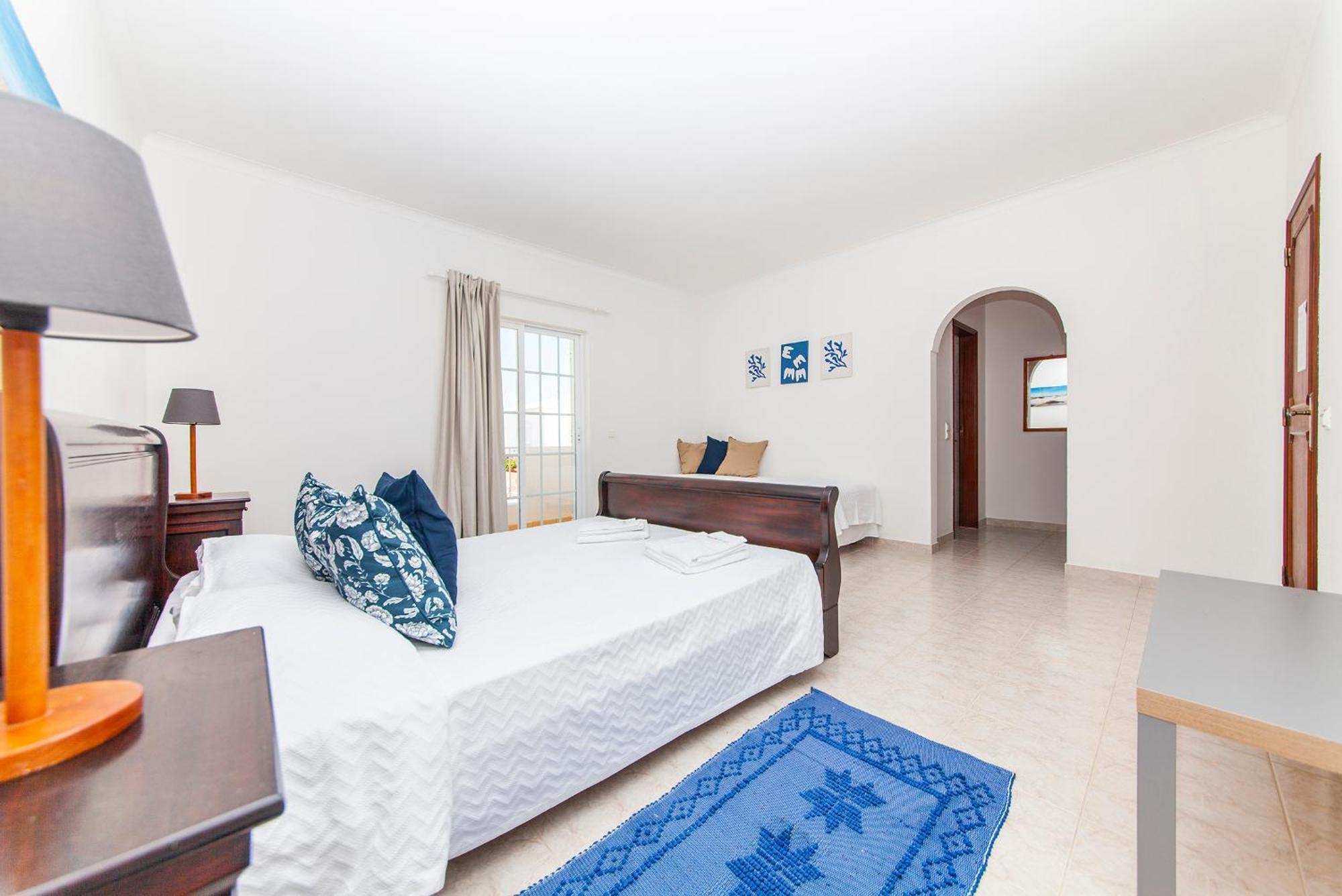 Q - Casa Do Topo Guesthouse Lagos Room photo